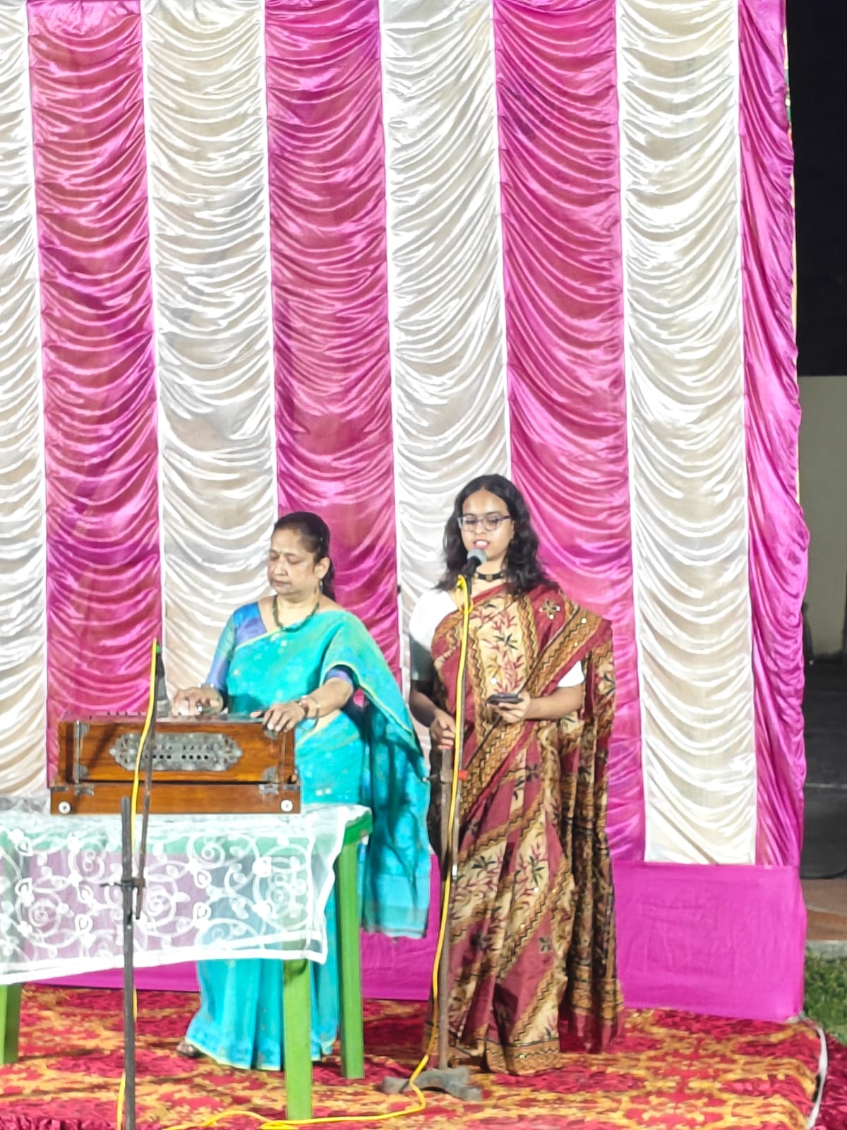 Stage Duet